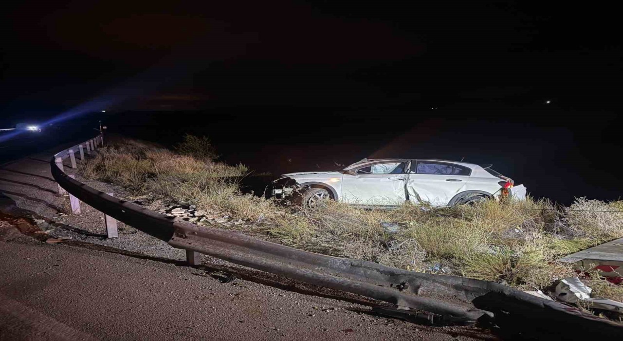 Takla atan otomobilde 4 kişi yaralandı