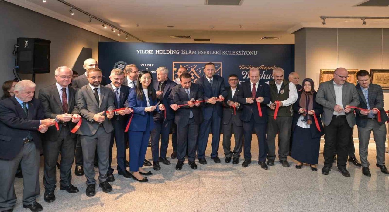 Tarihin Akışında Meşhur Hattatlar Sergisi Trabzonda ziyarete açıldı