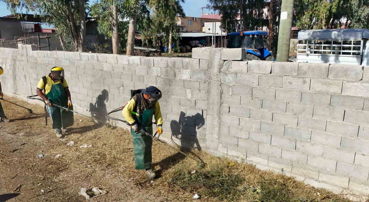 Tarsusta temizlik çalışmaları hız kesmeden sürüyor