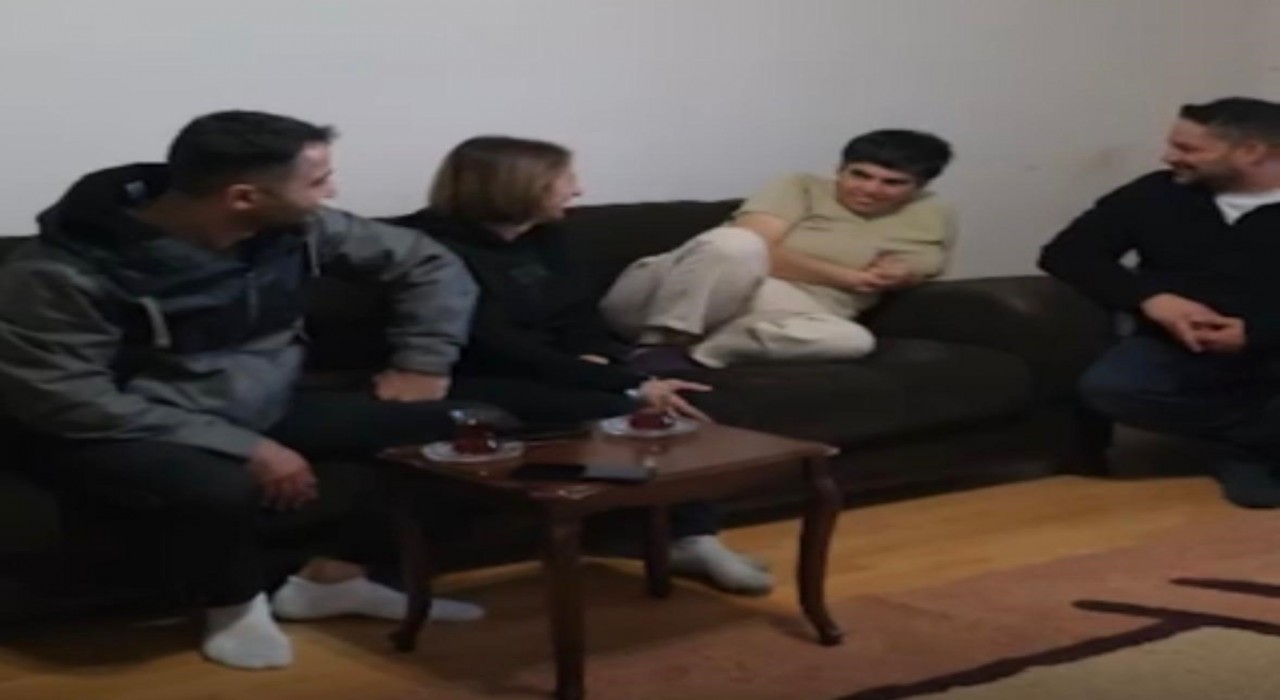 Tek hayali umreye gitmek olan zihinsel engelli Fatmanın hayali gerçeğe dönüştü