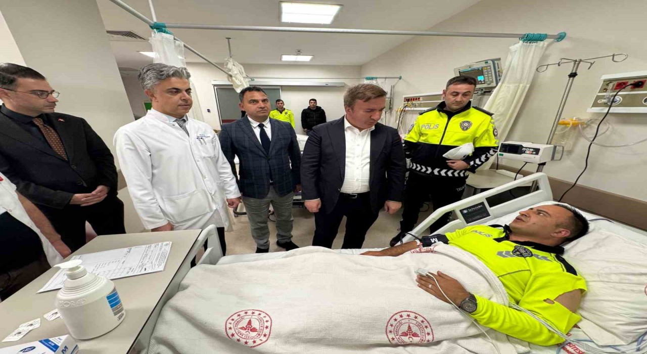 Tercanda takla atan ekip aracındaki 3 polis memuru yaralandı