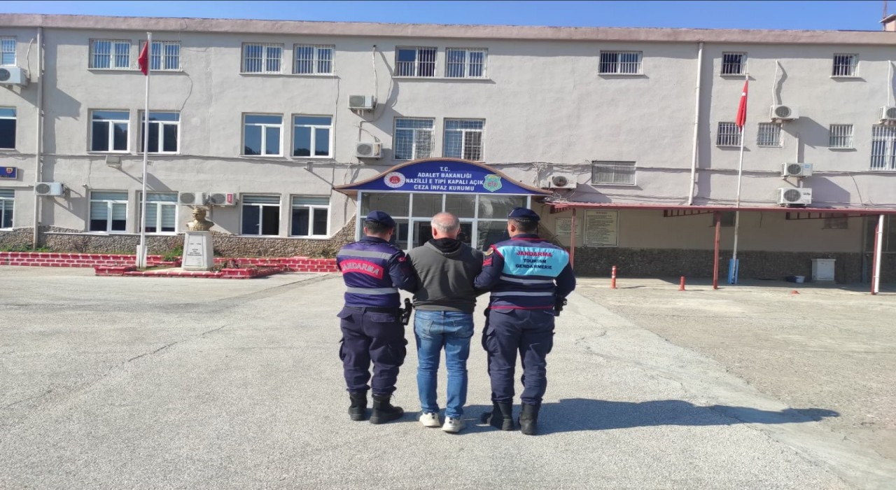 Terör suçundan aranan şahıs Nazillide yakalandı