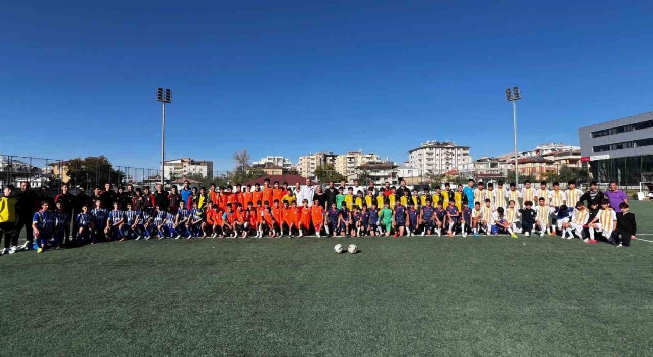 TFF U14 genç milli seçmeleri Vanda yapıldı