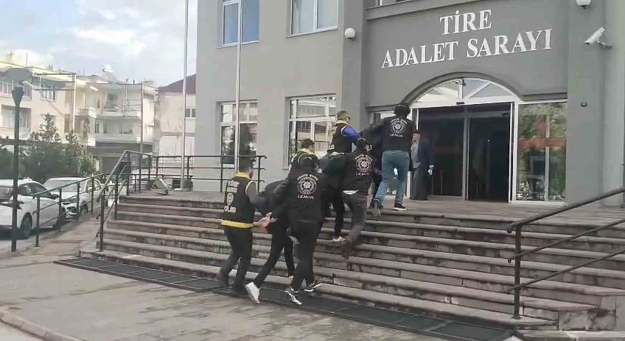 Tirede iş yerlerini kurşunlayan şüpheliler yakalandı