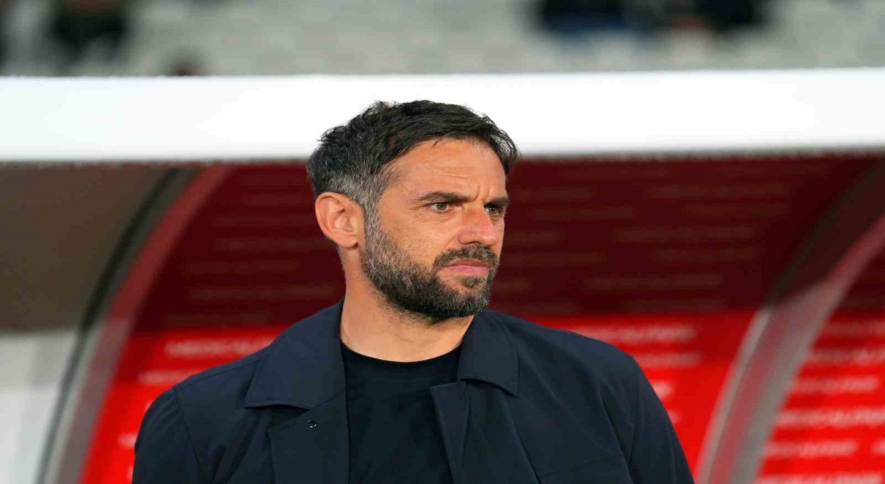 Trendyol Süper Lig: Fatih Karagümrük: 1 - Kayserispor: 0 (İlk yarı)