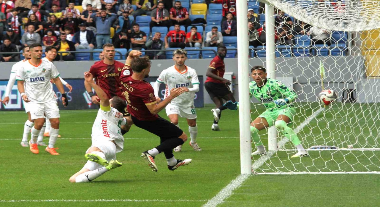 Trendyol Süper Lig: Gençlerbirliği: 2 - Alanyaspor: 2 (Maç sonucu)