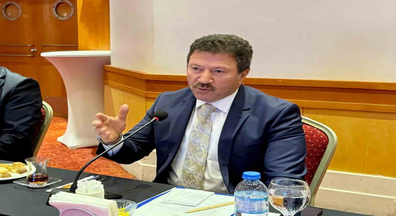 TŞOF Genel Başkanı Mehmet Yiğinerin öncülüğündeki ‘Danışma Kurulu toplantısı Antalyada gerçekleştirildi