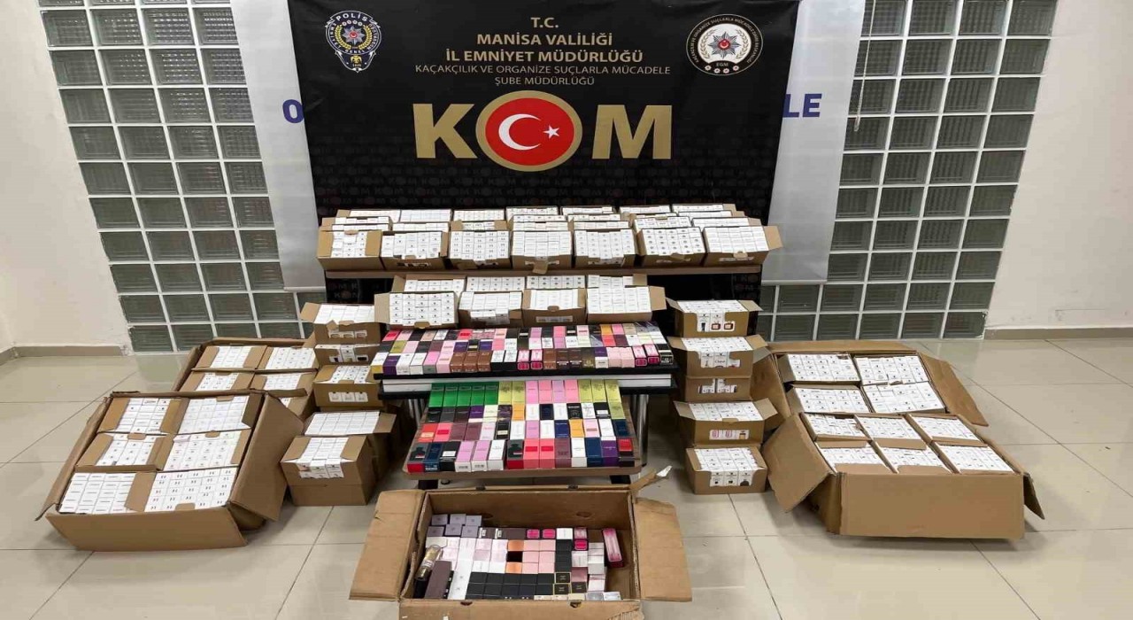 Turgutluda kaçak parfüm sevkiyatı polisin dikkatiyle engellendi