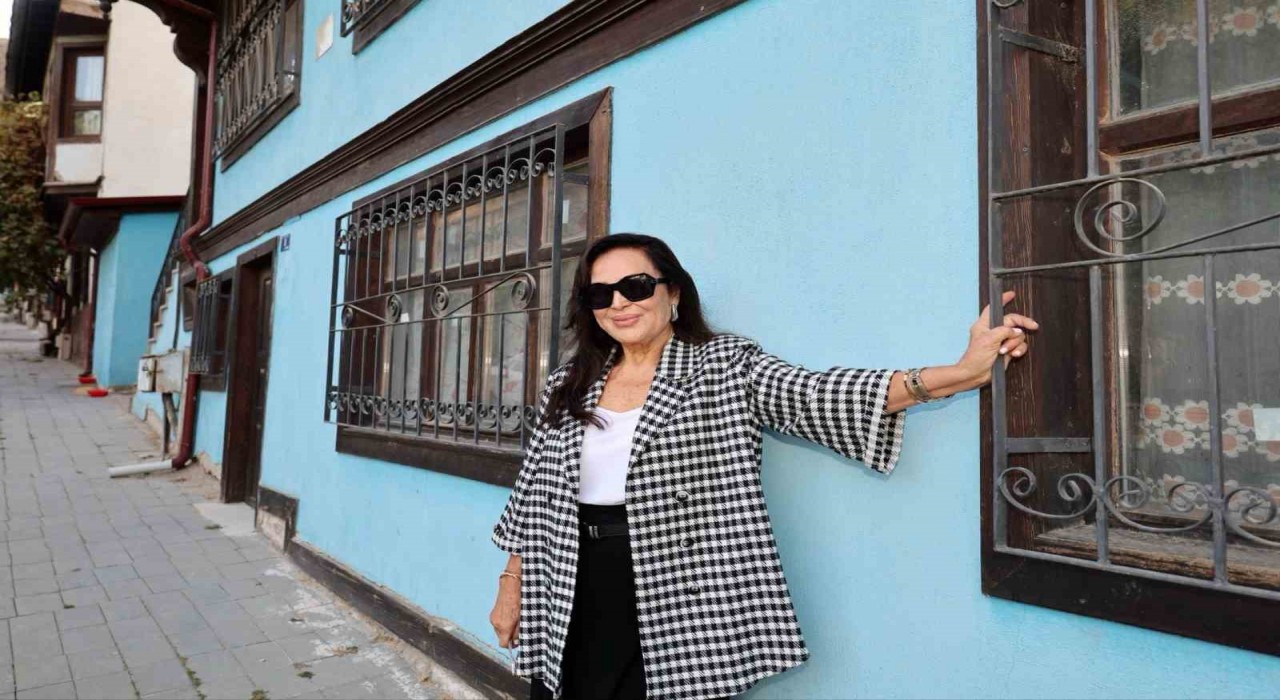 Türk sinemasının sultanı afyonkarahisarı gezdi