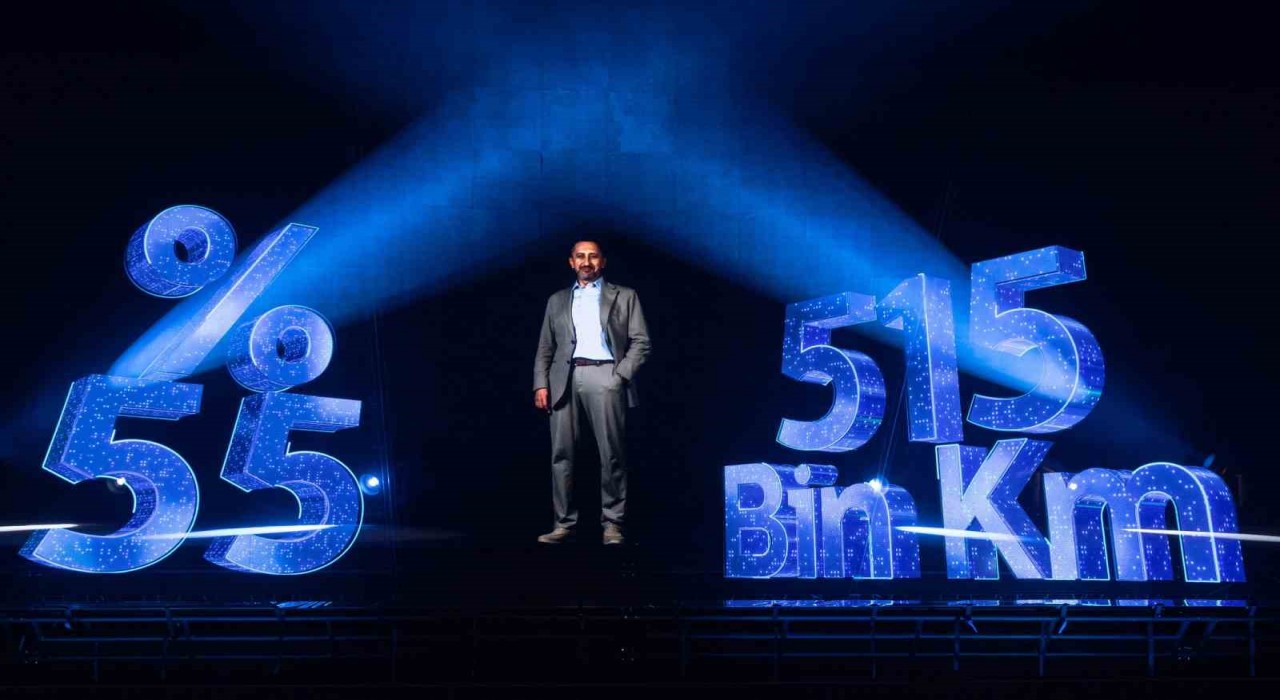 Türk Telekomdan 5G hologram ile canlı basın toplantısı
