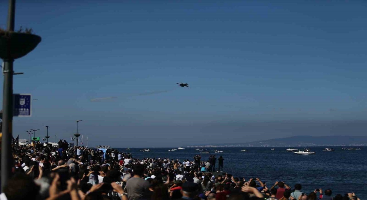 Türk Yıldızları Mudanyada gökyüzünü renklendirecek
