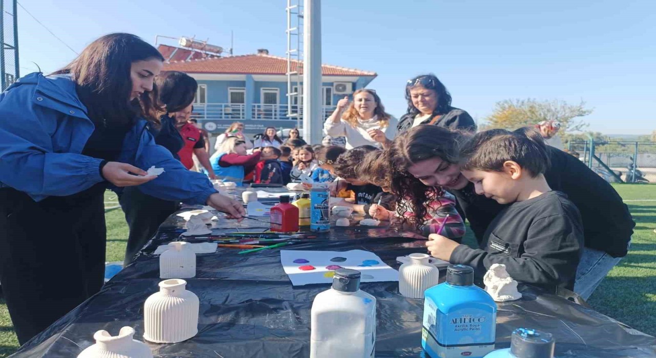 Ulada minik kalplere şenlikli dokunuş