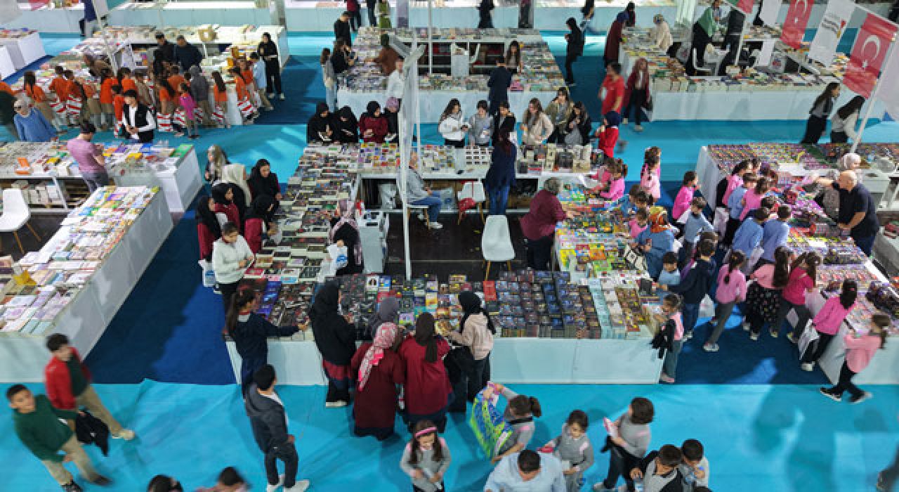 Uluslararası Kahramanmaraş Kitap Fuarı Yoğun İlgiyle Kapılarını Açtı