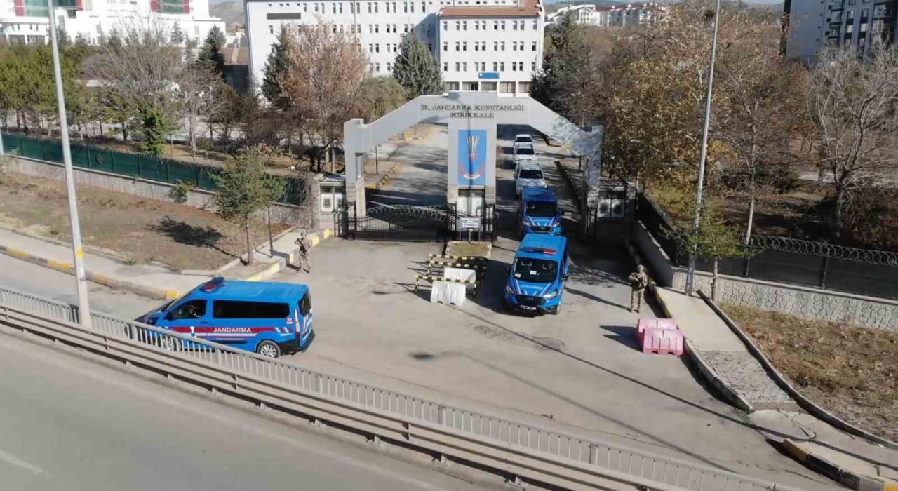 Üniversite şehrine yapılan uyuşturucu sevkiyatı engellendi: Binlerce hap ele geçirildi