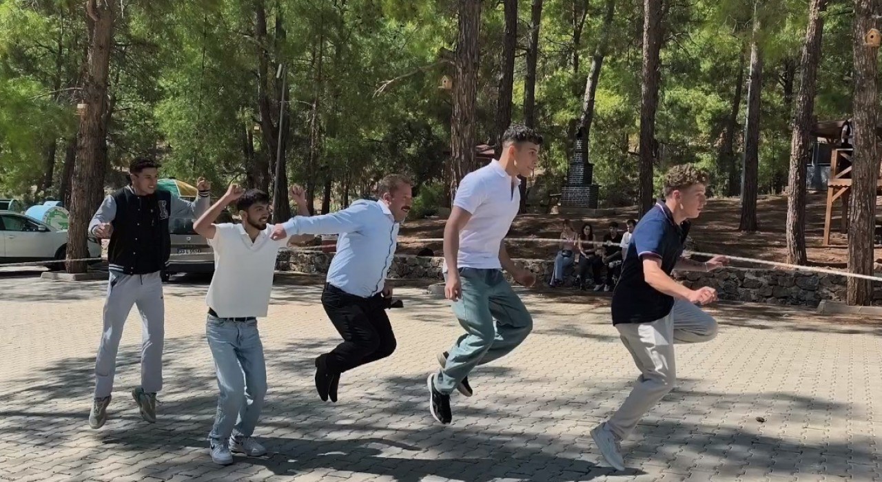 Üniversiteli gençler, Anamur Müftülüğü etkinliğinde buluştu