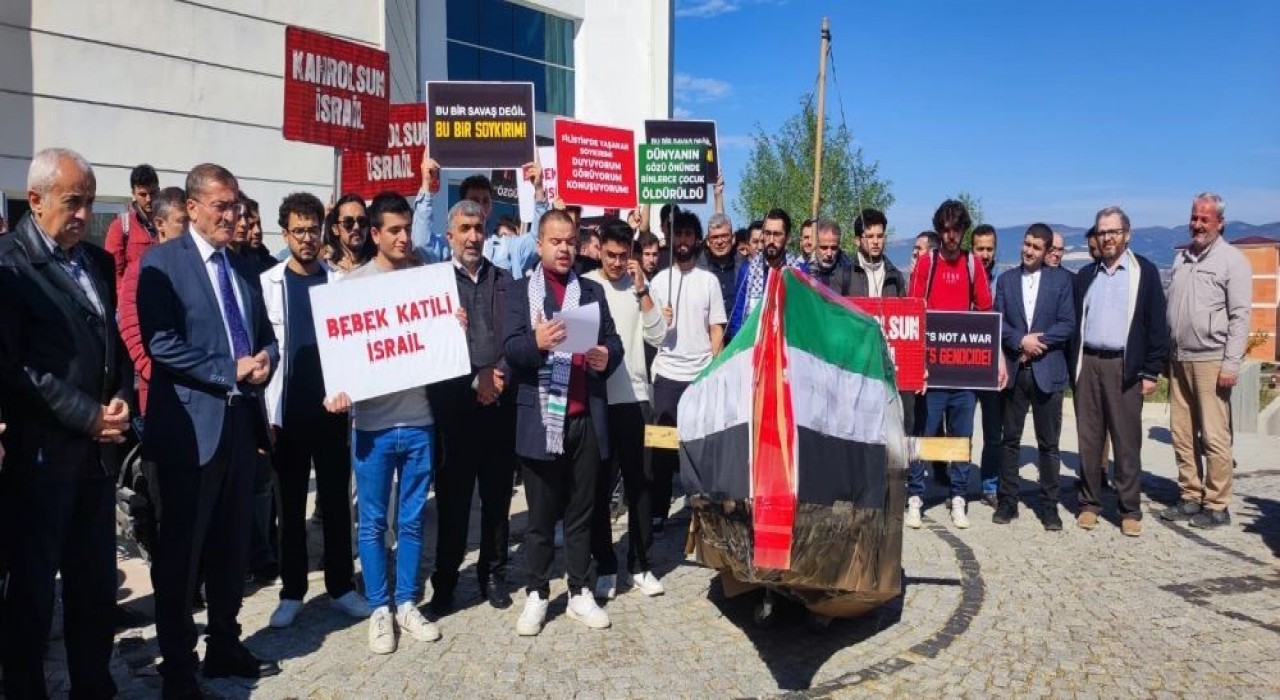 Üniversiteli öğrencilerinden Gazzeye destek