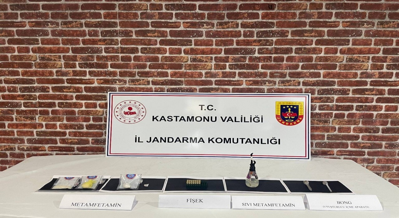 Uyuşturucu operasyonunda yakalanan 4 sanığa 8 yıl 4 ay hapis cezası