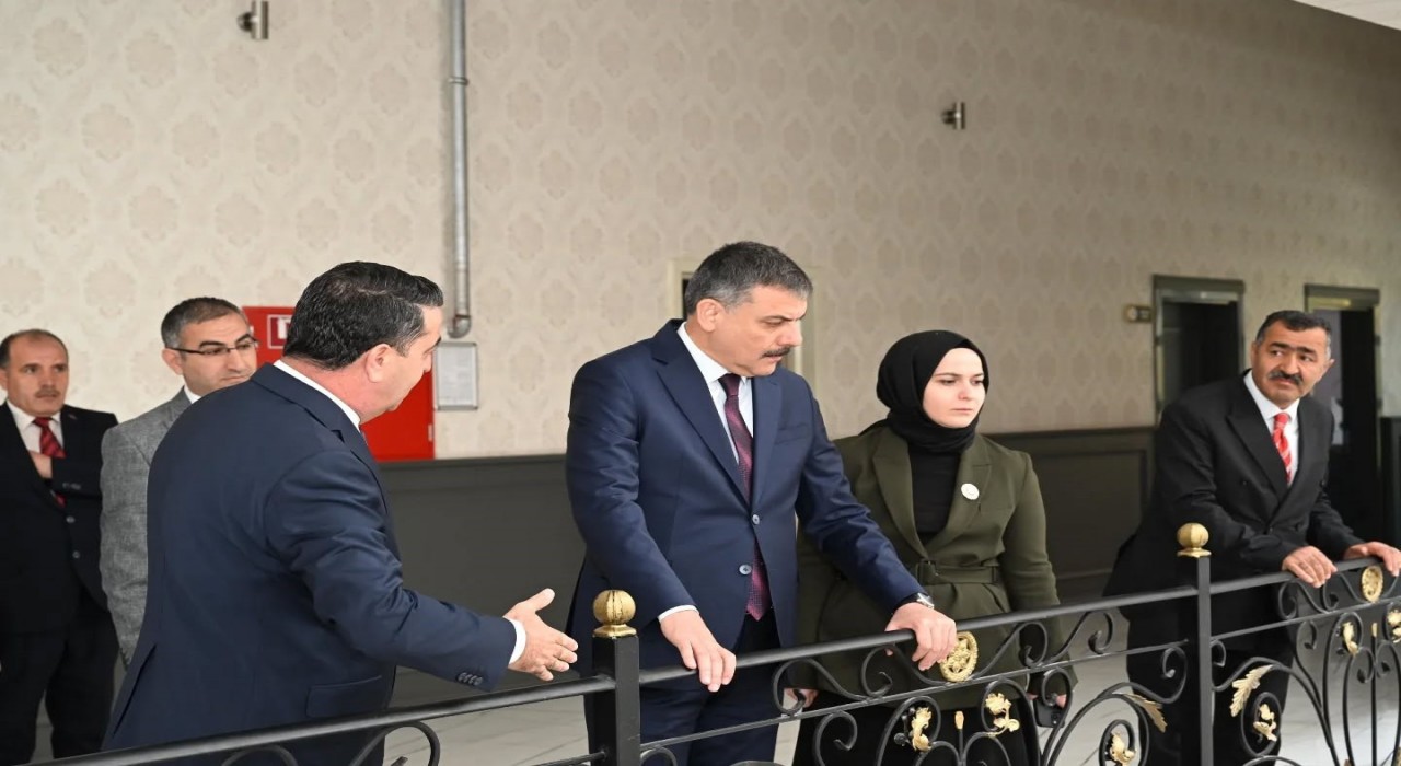 Vali Çiftçi brifing aldı