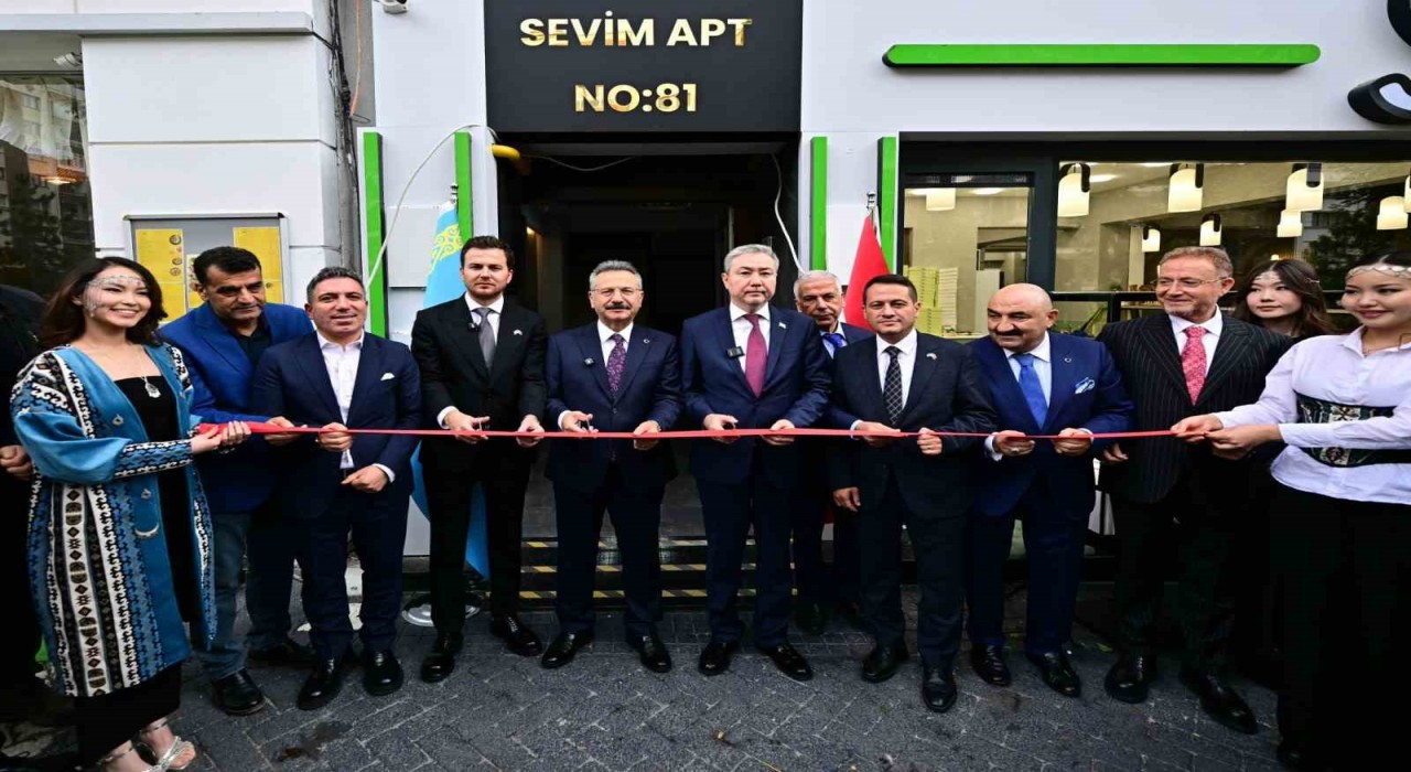 Vali Hüseyin Aksoy, Kazakistan Fahri Konsolosluğunun açılış programına katıldı