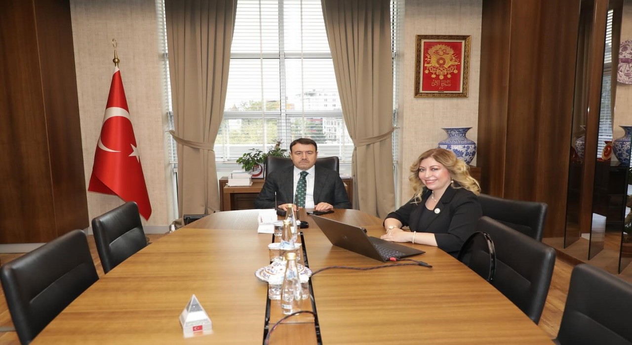 Vali Işın, Üniversite-kamu işbirliği Kütahyanın sosyal kalkınmasına katkı sunmaktadır