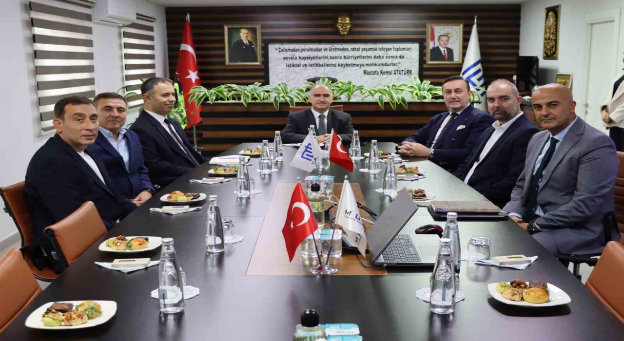 Vali Özkandan Muradiye OSBdeki yatırımlara inceleme