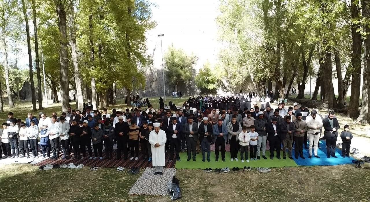 Vanda ‘‘Öğrenci Cami Buluşması devam ediyor