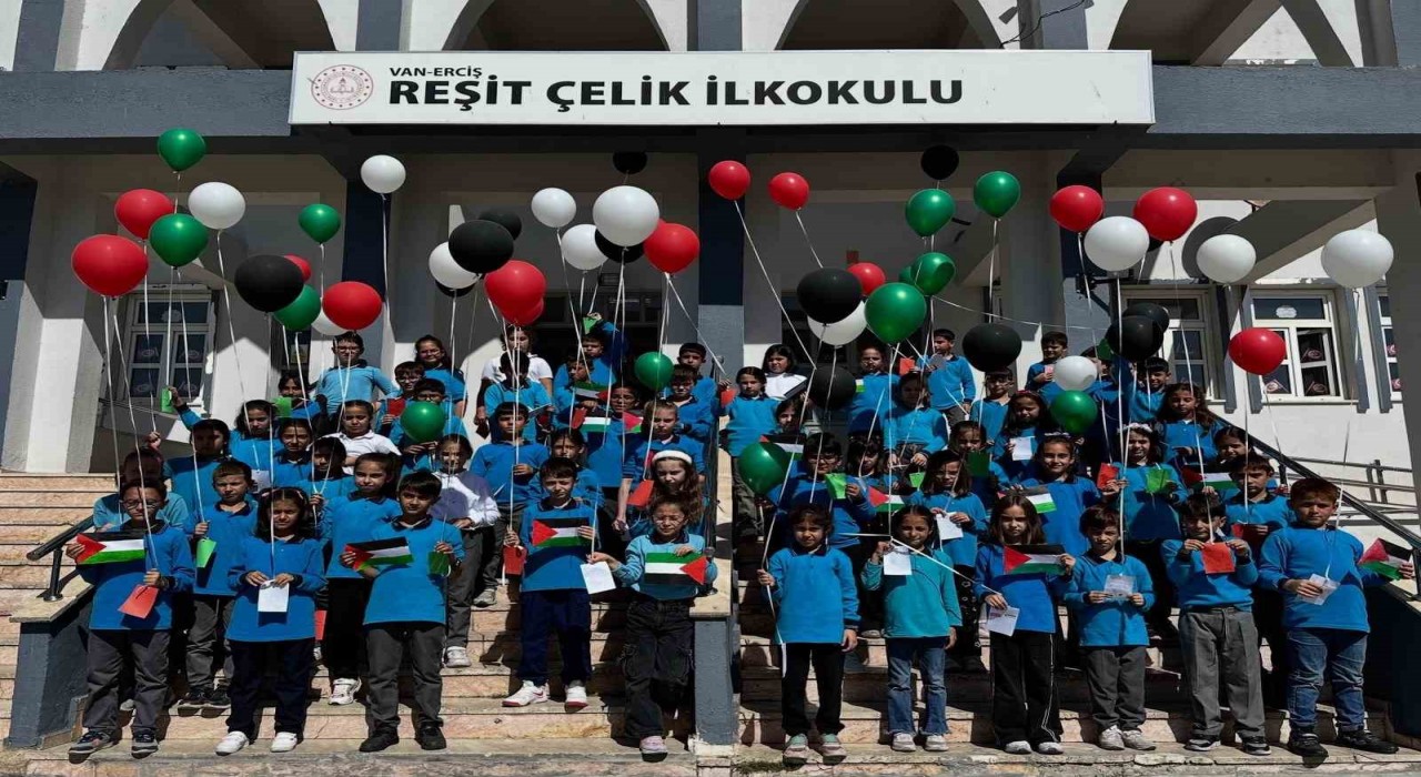 Vanda öğrenciler Filistin için tek yürek oldu