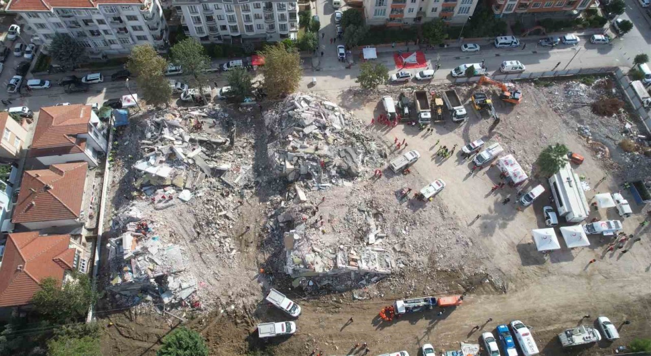 Yalovada gerçeğini aratmayan deprem tatbikatı