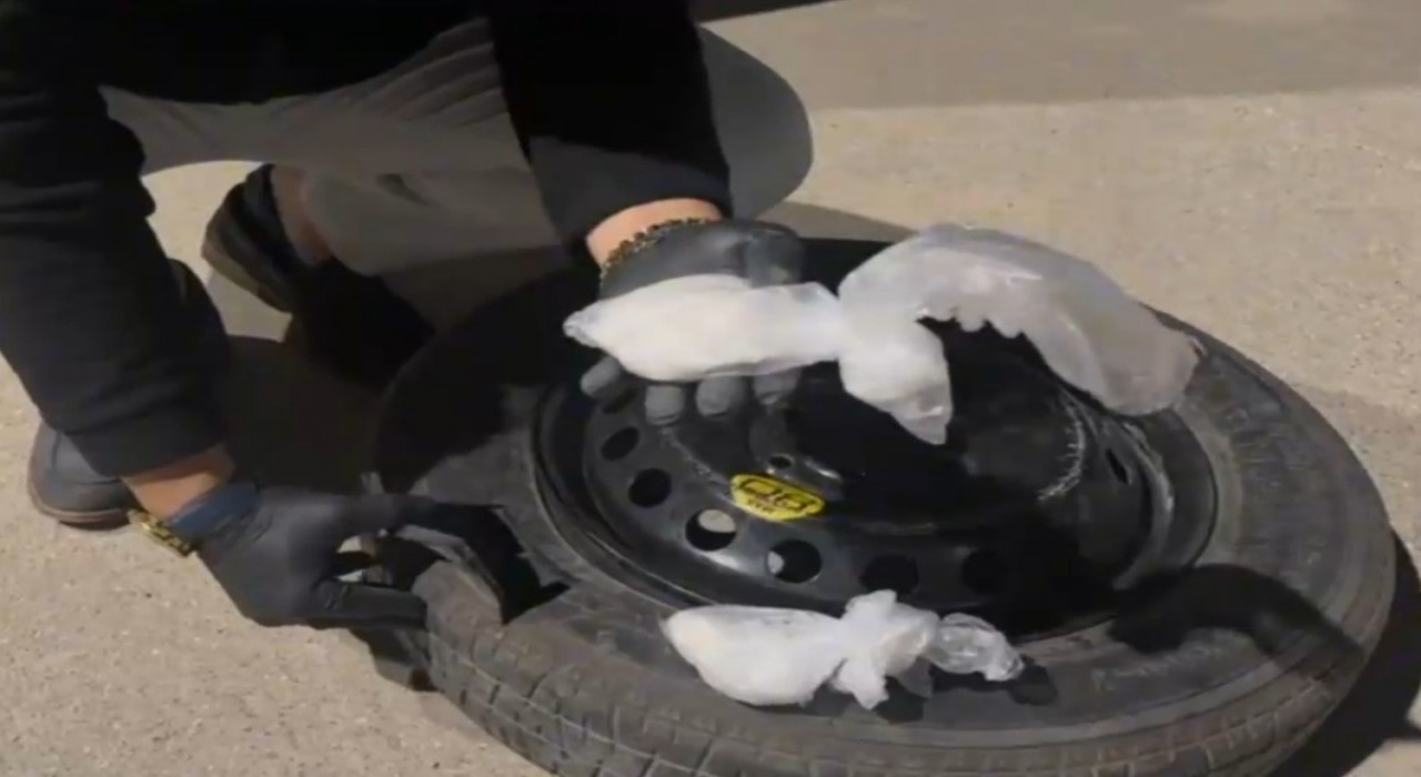 Yedek lastikten uyuşturucu çıktı: 2 tutuklama