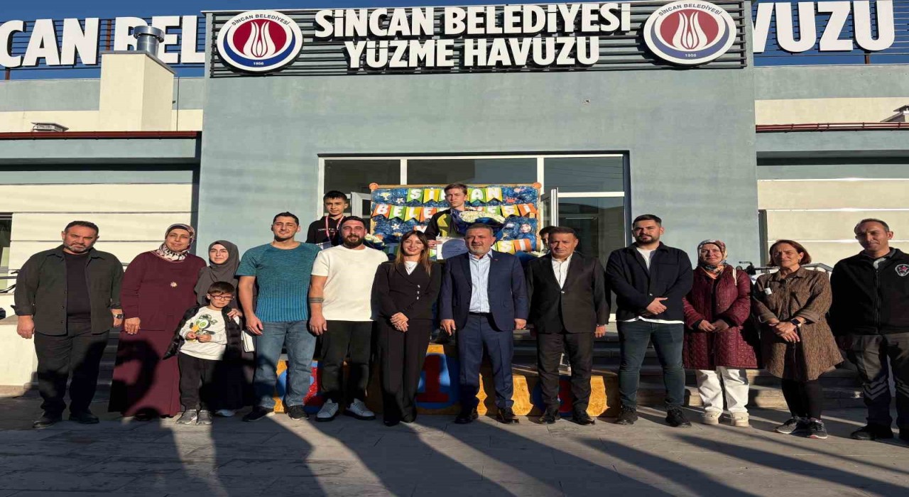 Yenikent Yüzme Havuzunda final müsabakası