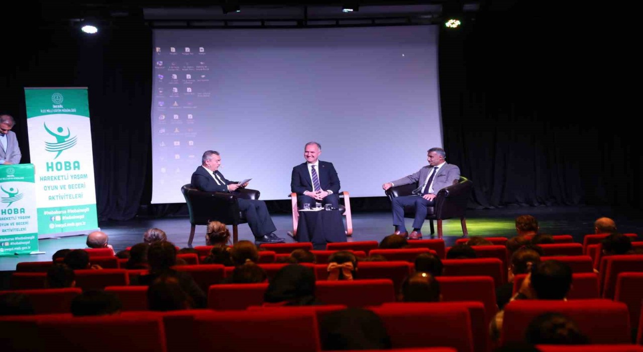 Yeşil Koltuk isimli söyleşi programının ilk konuğu Başkan Alper Taban oldu