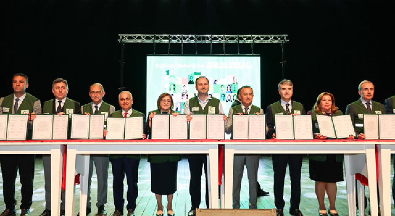 Yeşilay: “Gaziantep Modeli Türkiye’ye Örnek Olacak”