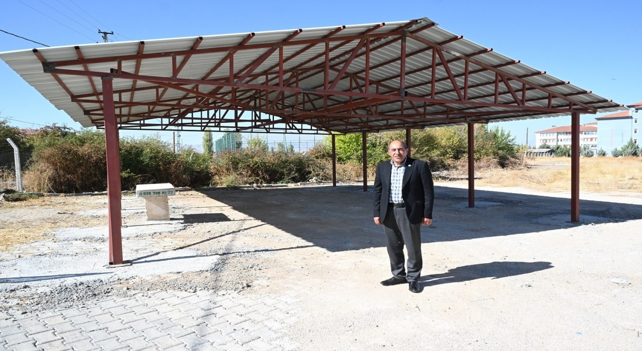 Yeşilyurtta mezarlık düzenleme çalışması tamamlandı