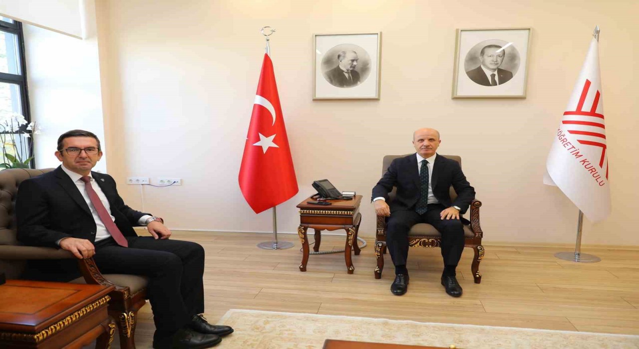 YÖK Başkanı Özvar, Kosovanın Ankara Büyükelçisi Vreneziyi kabul etti