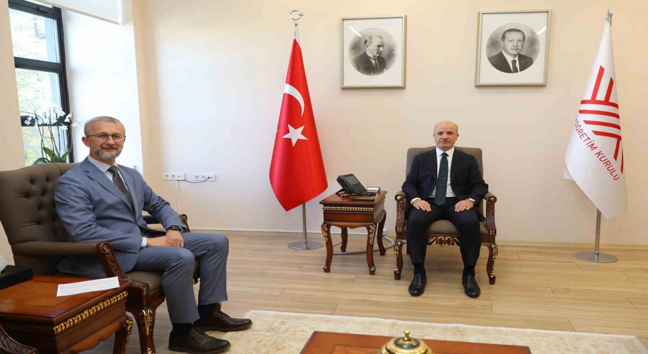 YÖK Başkanı Özvar, Ukraynanın Ankara Büyükelçisi Dzhelialovu kabul etti