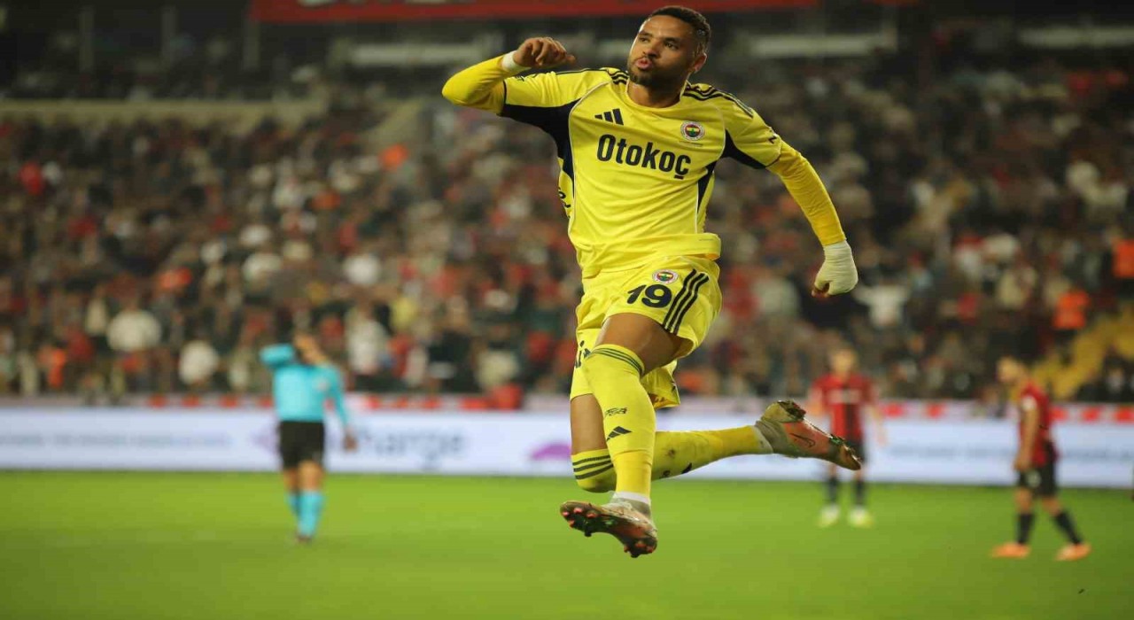 Youssef En-Nesyriden 4 maç sonra gol sevinci