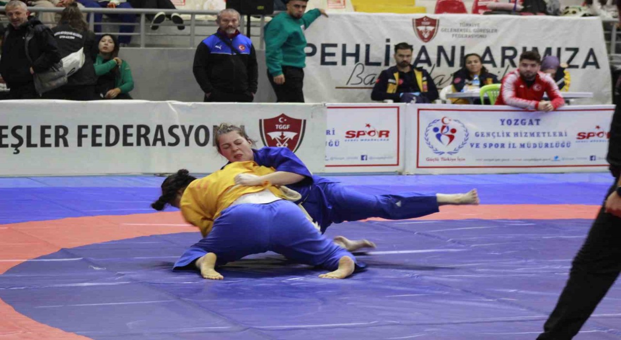 Yozgatta düzenlenen Kuşak Güreşi Türkiye Şampiyonası tamamlandı