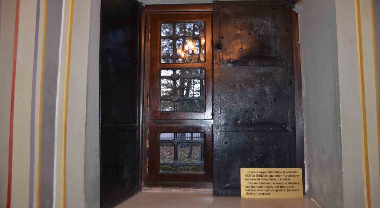 Yunan işgalinin izleri hala Ertuğrulgazi Türbesinde duruyor