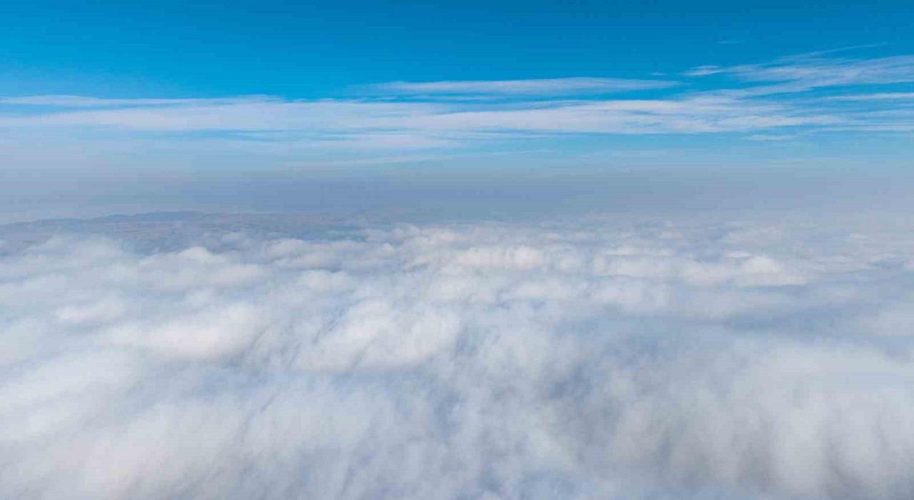43 ilin geçiş güzergahında sis denizi havadan görüntülendi