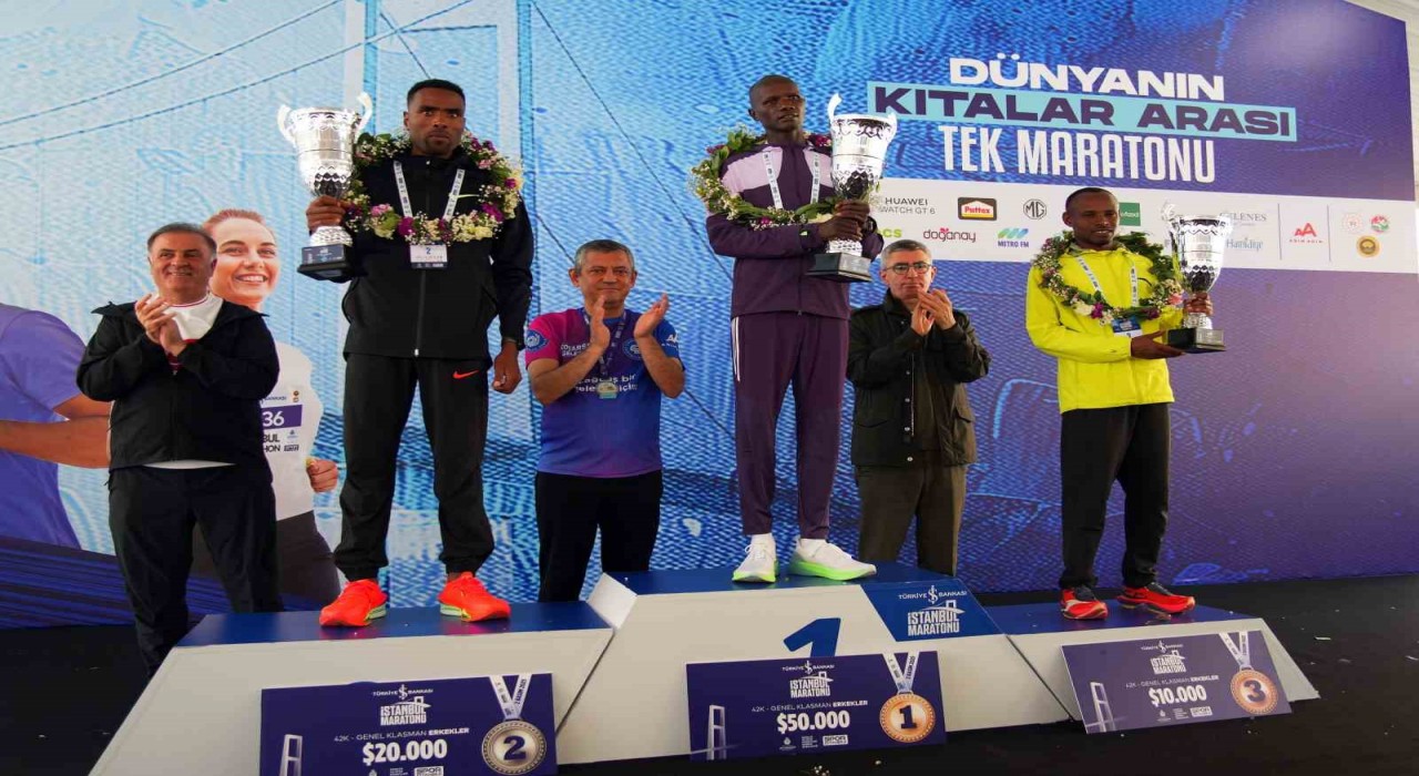 47. İstanbul Maratonunda kazananlar ödüllerini aldı