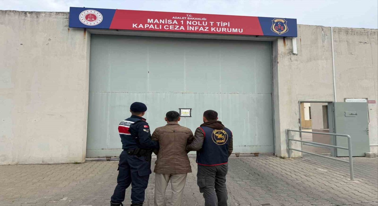 51 yıl hapis cezası olan firari Yunusemrede yakalandı