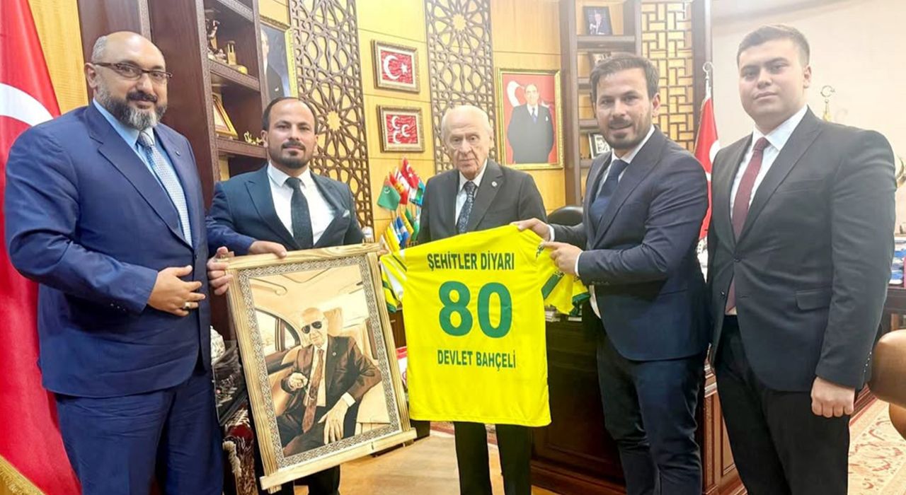 7 Ocak Taraftar Derneği’nden Bahçeli’ye anlamlı ziyaret