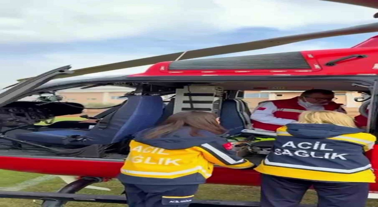 7 yaşındaki epilepsi hastası 112 helikopter ambulansla Mersin sevk edildi