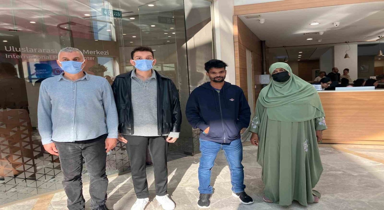 8 bin 500 kilometre uzaktan gelen umut: Çapraz nakille hayata tutundular