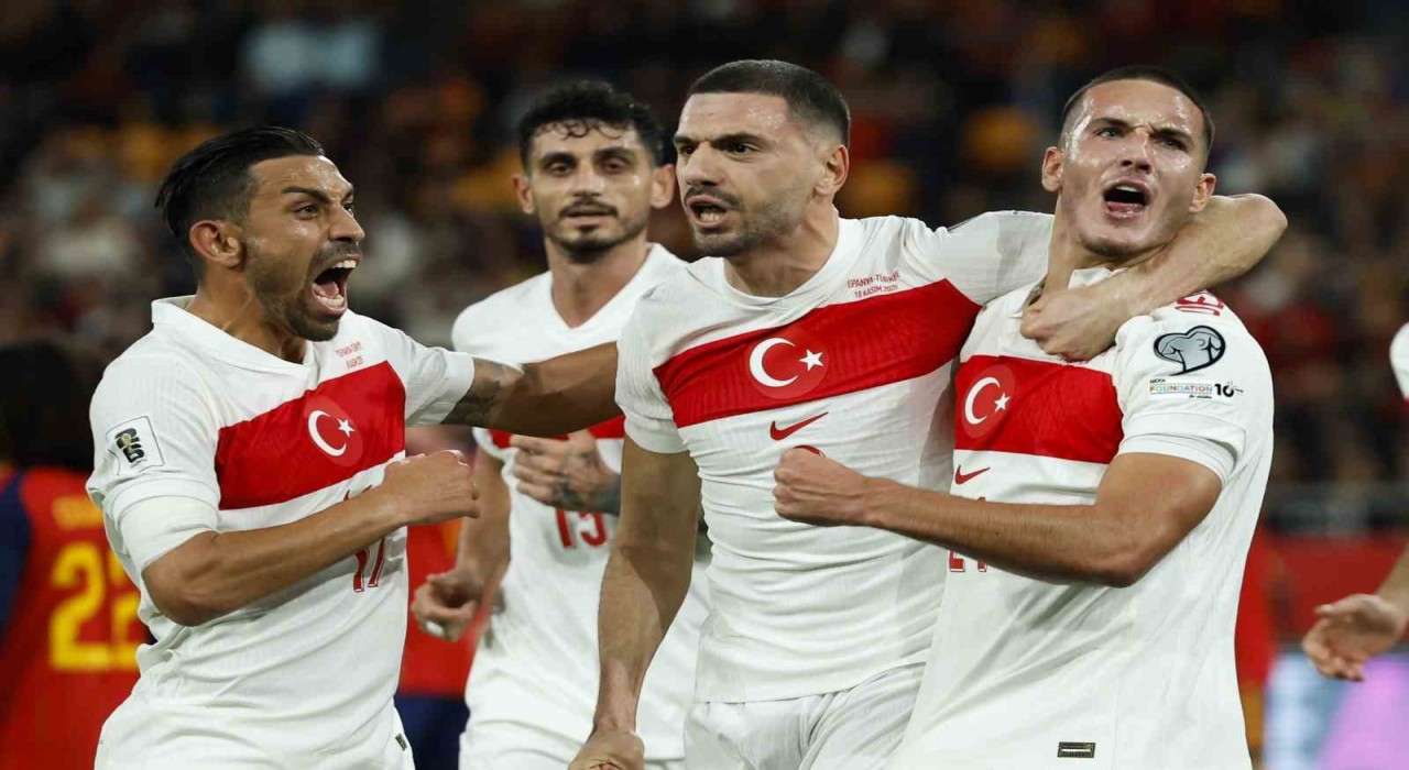 A Milli Futbol Takımı, FIFA sıralamasında bir basamak yükseldi
