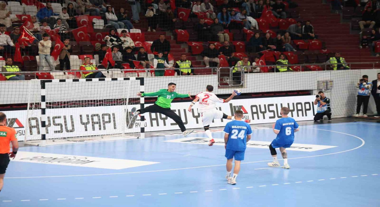 A Milli Hentbol Erkek Milli Takımı, Güney Kıbrıs Rum Kesimini yenerek ikinci tura yükseldi