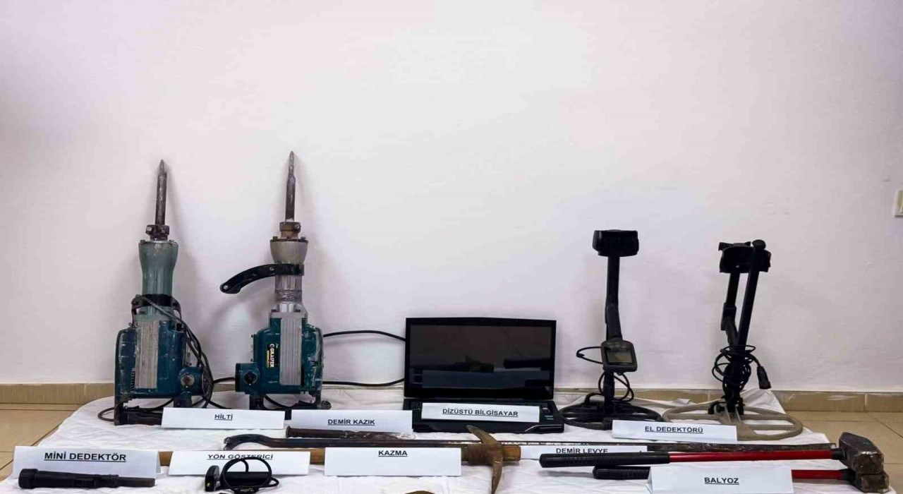 Adıyamanda kaçak kazı operasyonu: 3 gözaltı