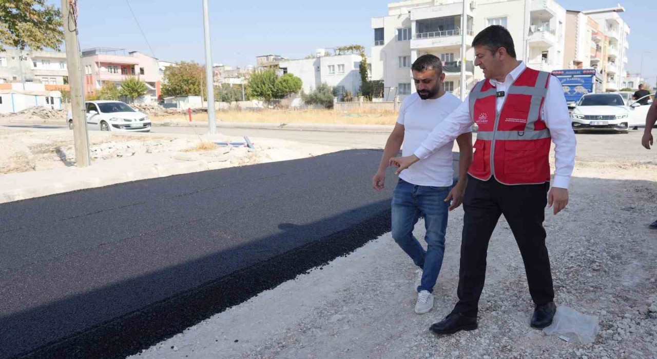 Adıyamanda, yollar asfaltlanmaya devam ediliyor