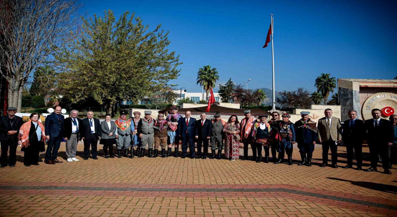 ADÜde Geçmişten Geleceğe Aydın sempozyumu başladı