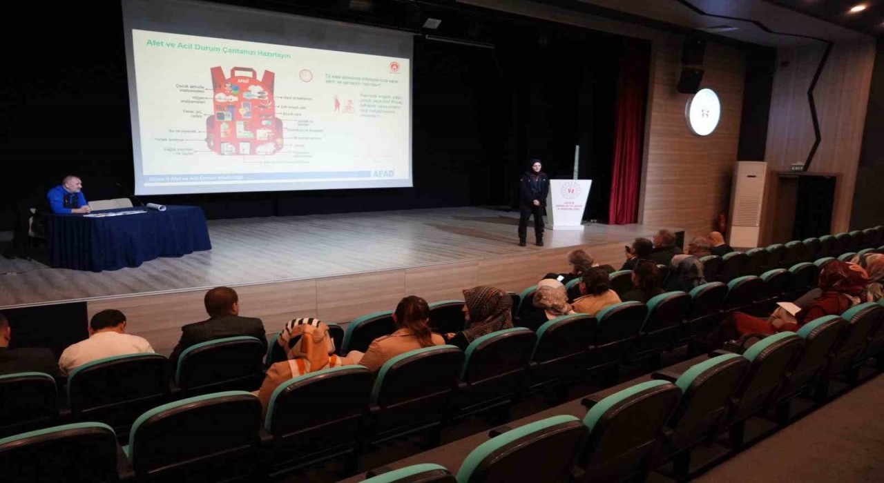 AFADdan sivil savunmacılara eğitim